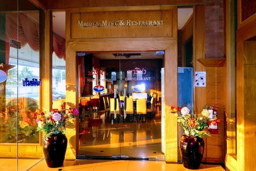 The Rich Hotel Nonthaburi Exterior foto