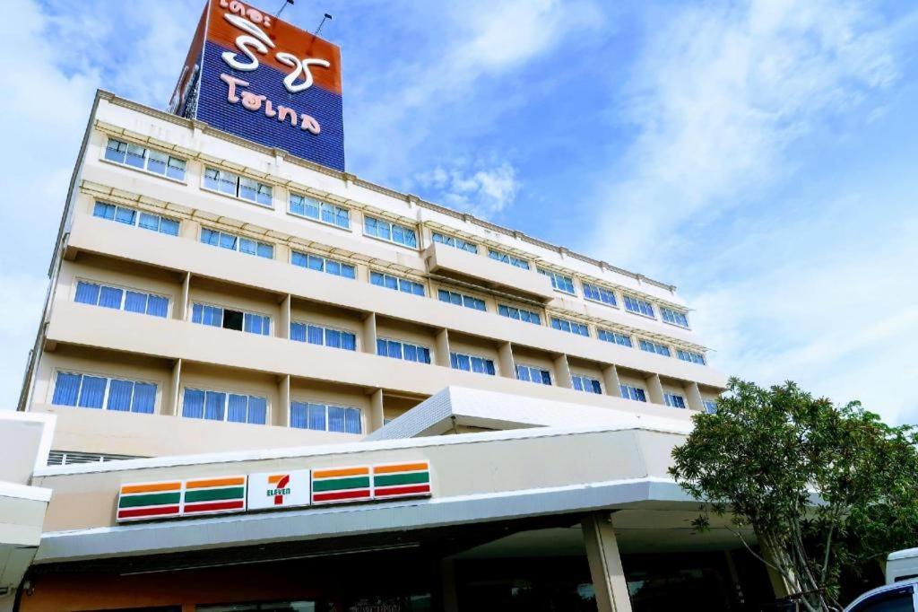 The Rich Hotel Nonthaburi Exterior foto